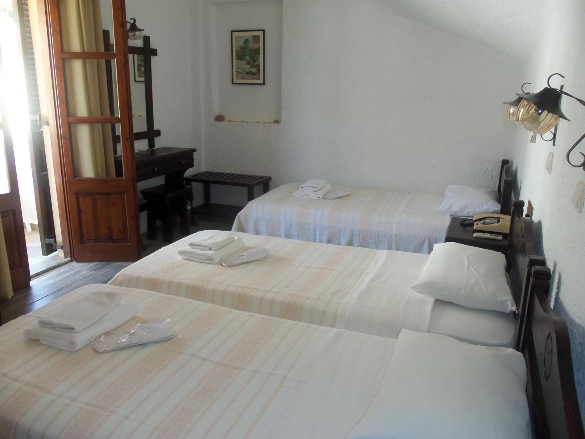 Alexandros Hotel Grikos Bay  Zimmer foto